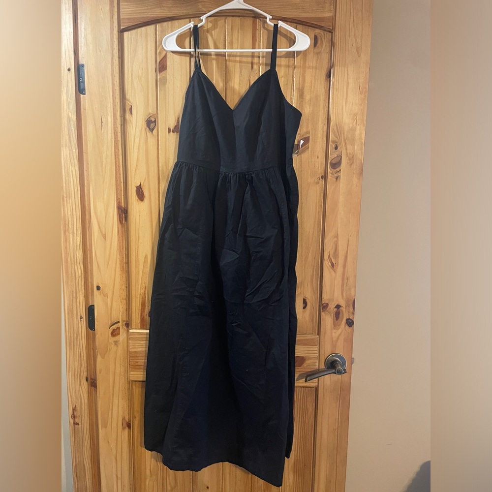 Old Navy Medium Midi dress
